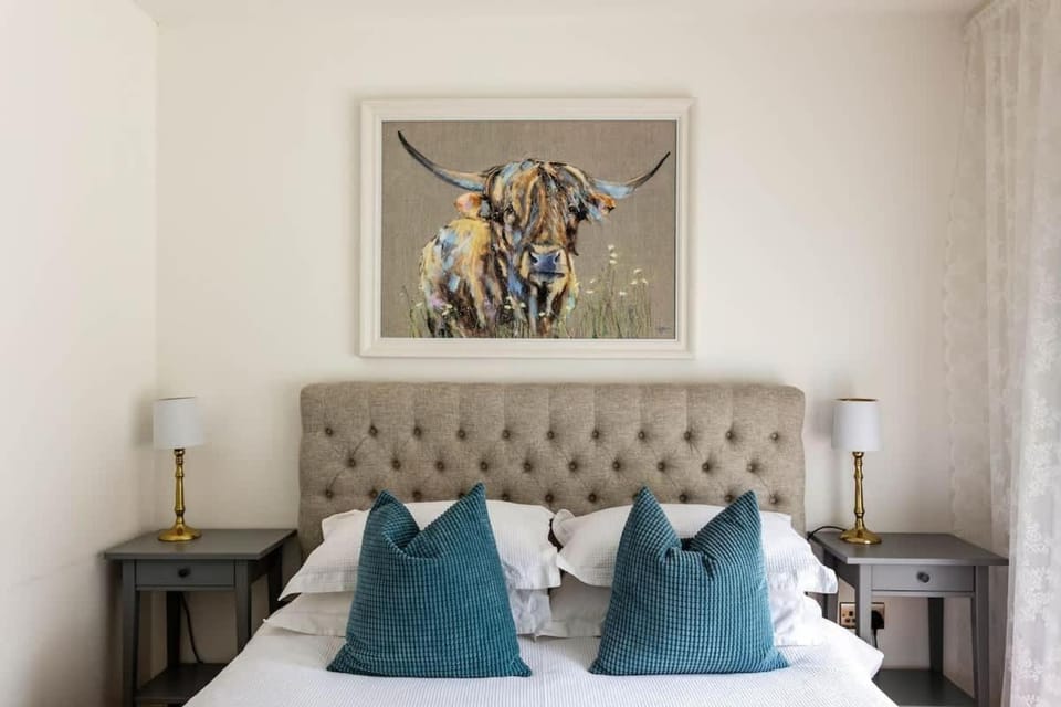 The Cow Shed Luxury Barn Moments From Narberth House in Narberth