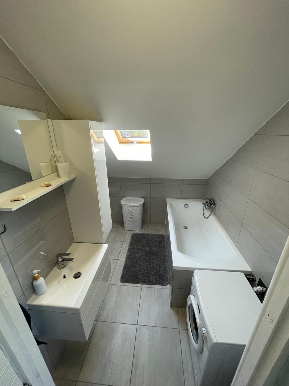 Toilet, Bathroom, Bath