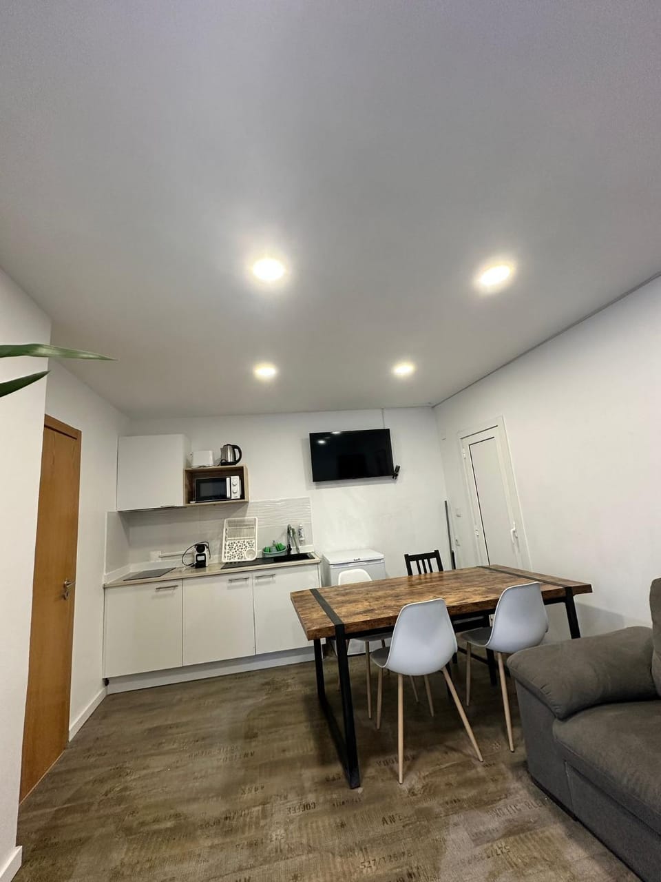 Vila Alexandra Hostel in Costa da Caparica