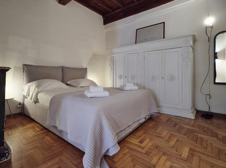 Bed, Photo of the whole room, Bedroom, wardrobe