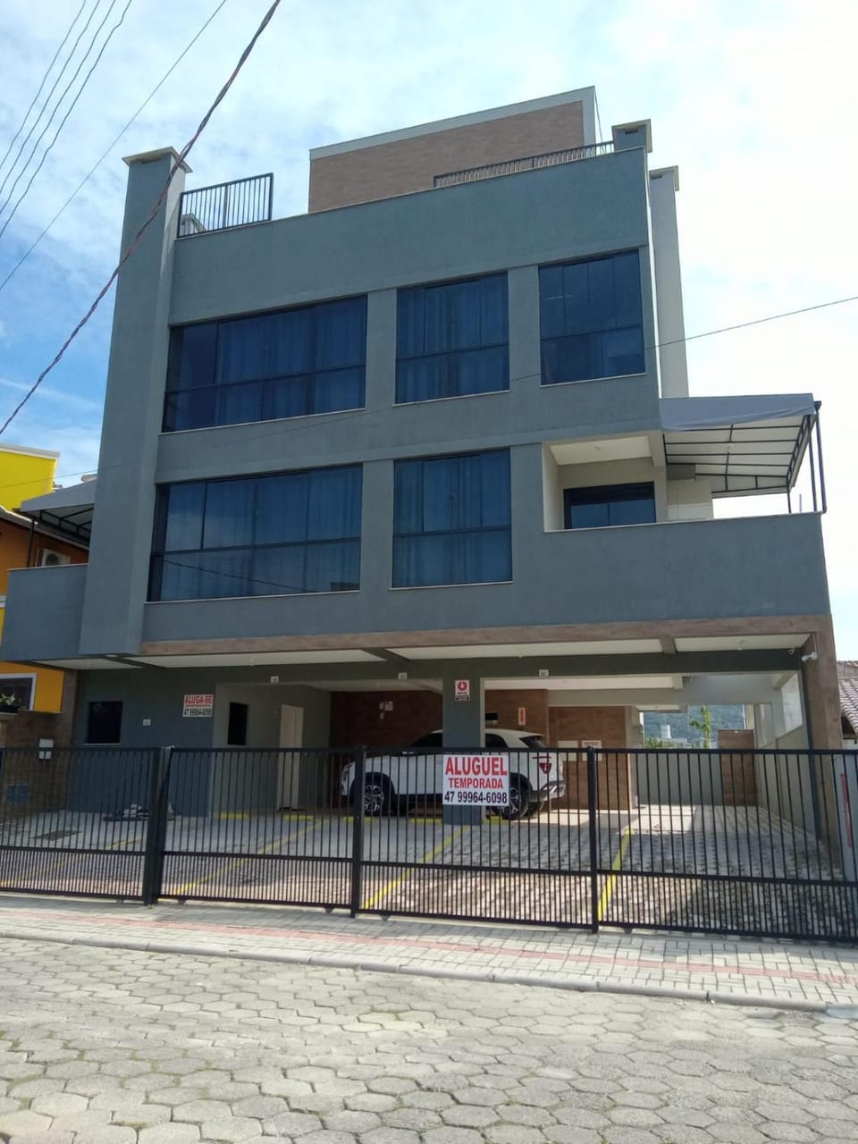 Property building, Facade/entrance