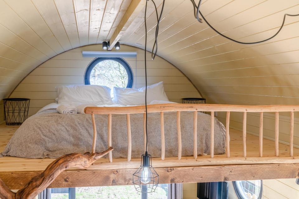 Laburnum Farm Estate House in Cotswold District