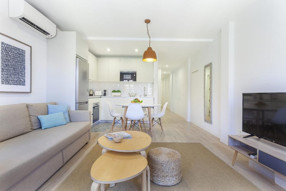 Communal lounge/ TV room, Living room