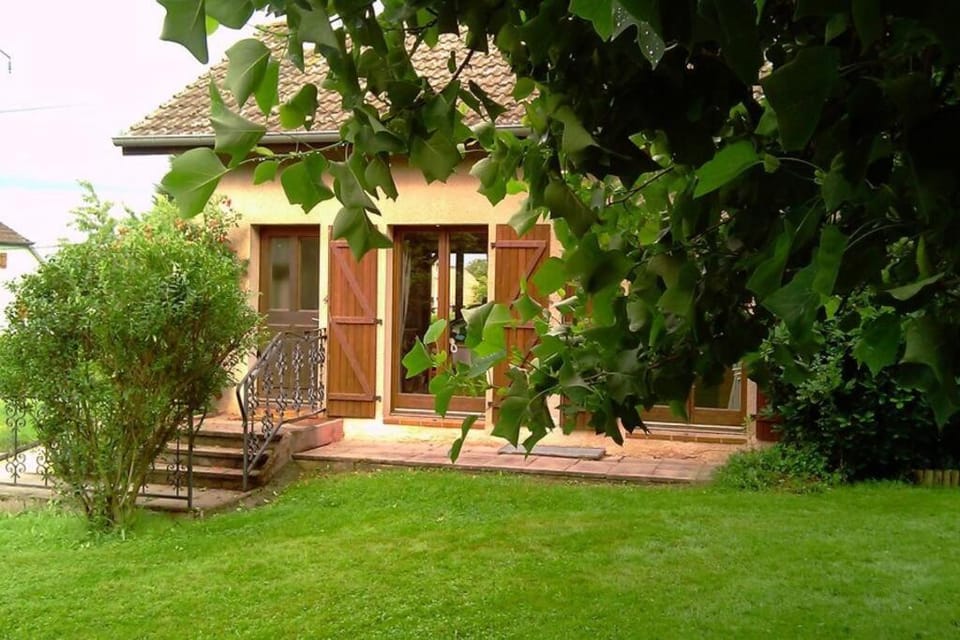 Gîte de la P'tite Rainette House in Bourgogne-Franche-Comté