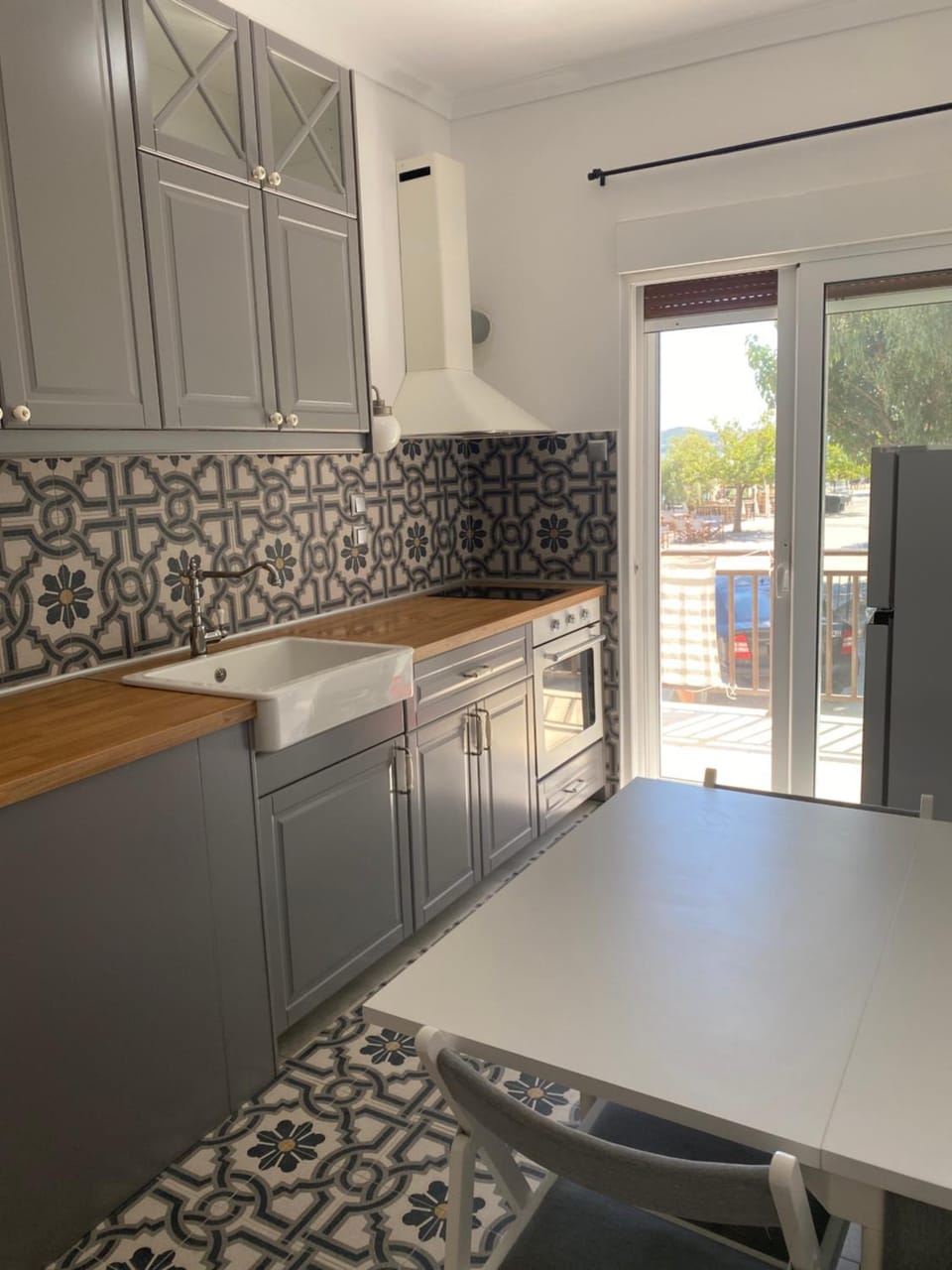 Seafront Apartment Nea Peramos Apartment in Nea Peramos