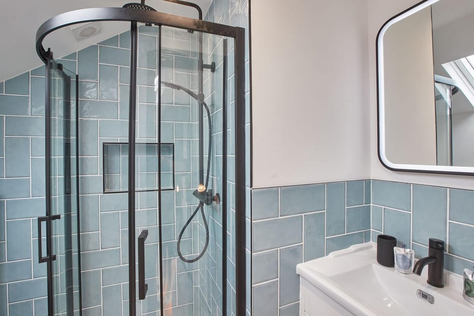Shower, Bathroom