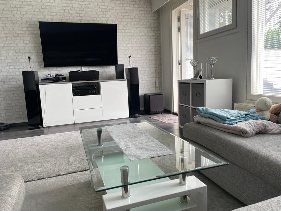 TV and multimedia, Living room, Seating area