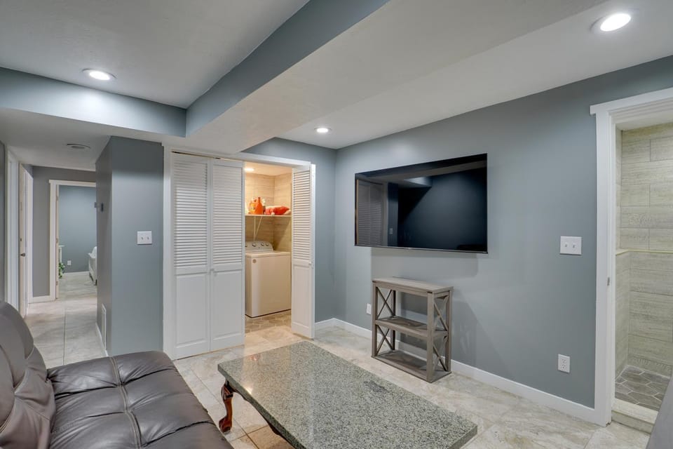 11 Mi to Great Salt Lake: Magna Getaway! House in West Valley City