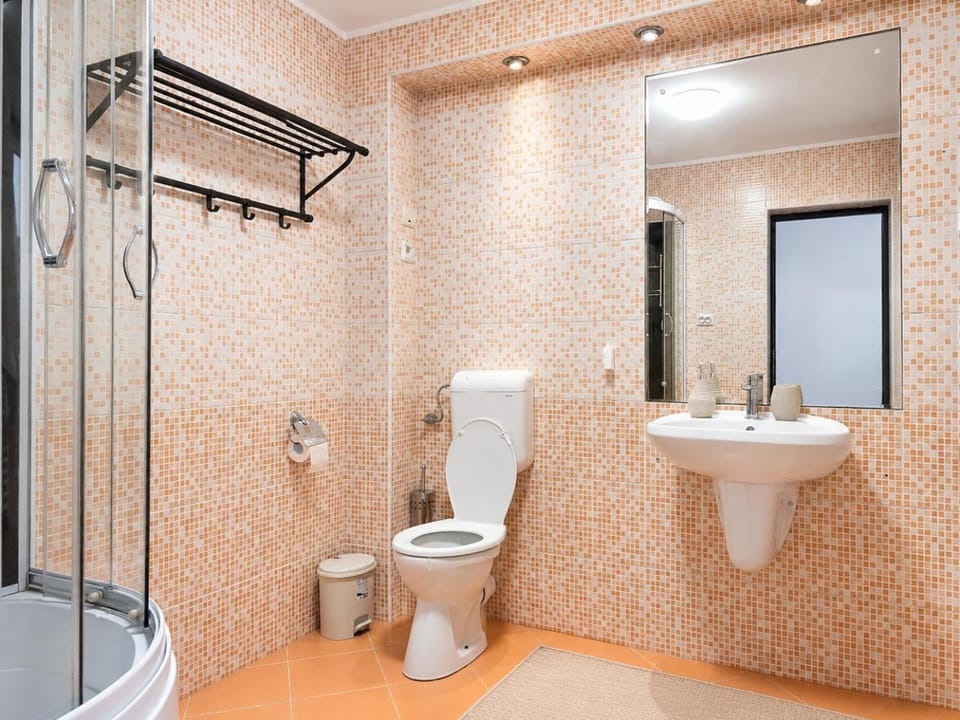 Urban Haven - Spacious 4BR Apartment with Free Parking Apartment in Cluj-Napoca