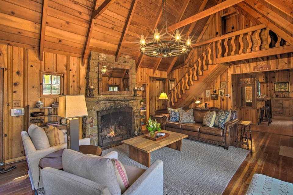 Vintage Lake Arrowhead Cabin - Walk to Lake! Cabin in Lake Arrowhead