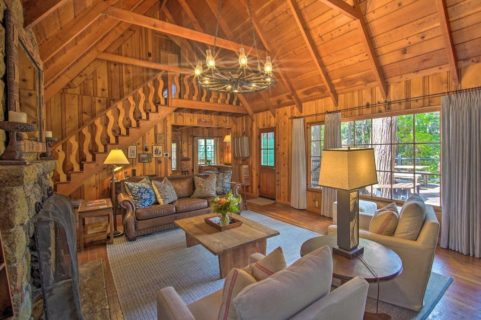 Vintage Lake Arrowhead Cabin - Walk to Lake! Cabin in Lake Arrowhead