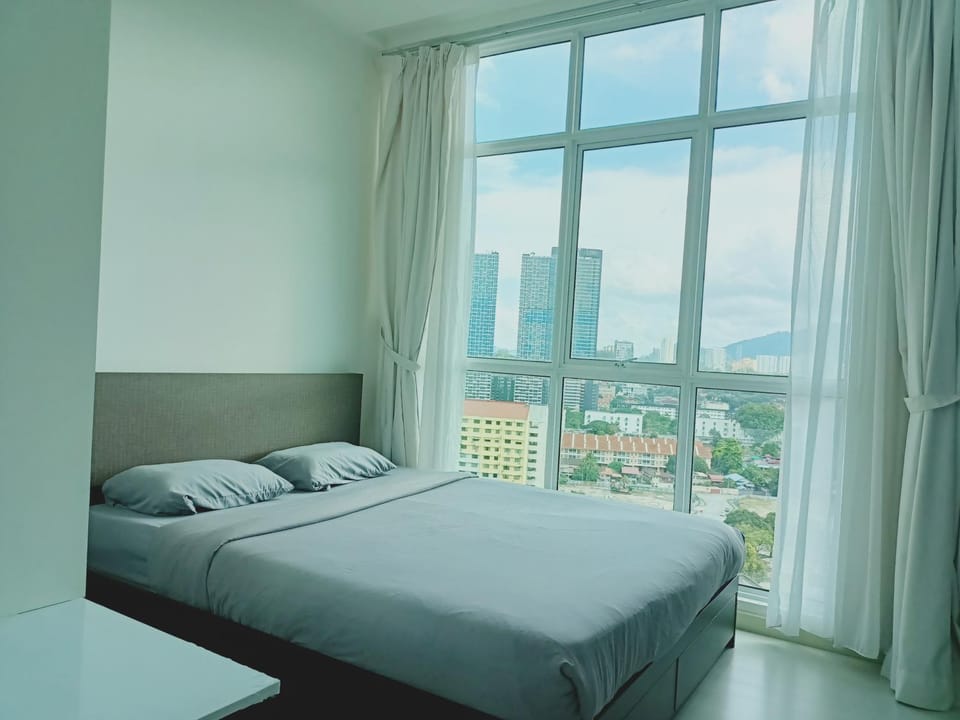 Deluxe Suites Stay, Netflix,2BR, Apartment in George Town