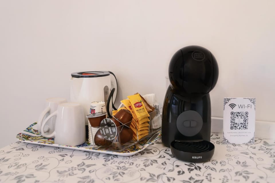 Coffee/tea facilities, Kitchen or kitchenette