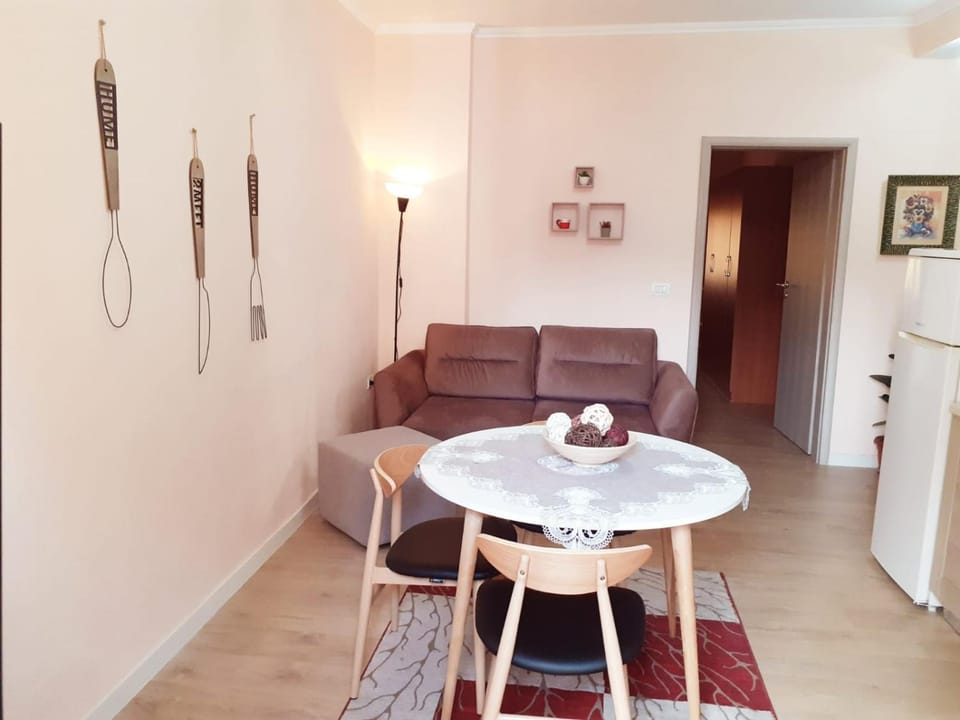 Zana`s Home Apartment in Tirana