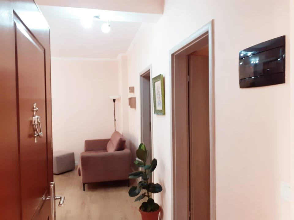 Zana`s Home Apartment in Tirana