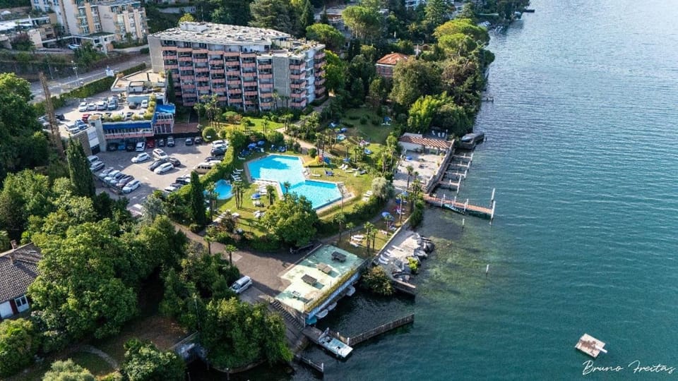 Schwimmbadferien am Luganersee Apartment in Lugano