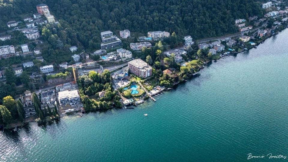 Schwimmbadferien am Luganersee Apartment in Lugano