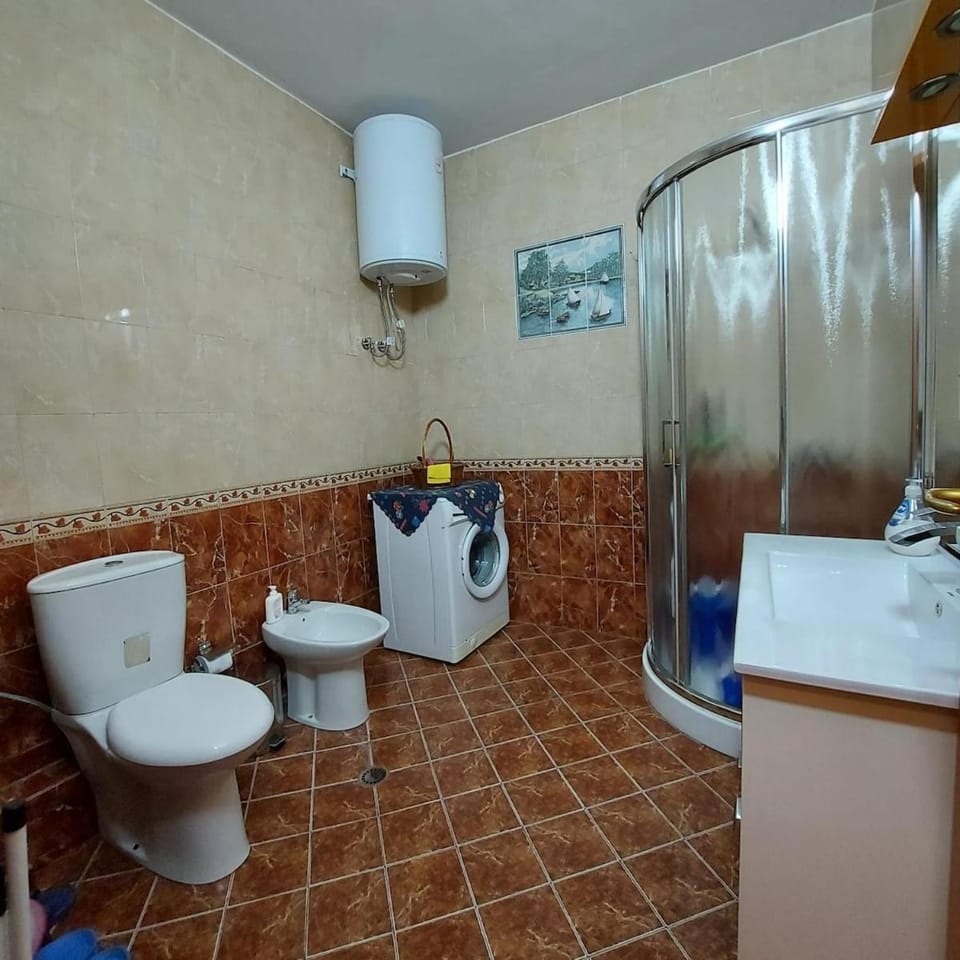 Cozy 1-Bedroom near the center of Tirana. Apartment in Tirana