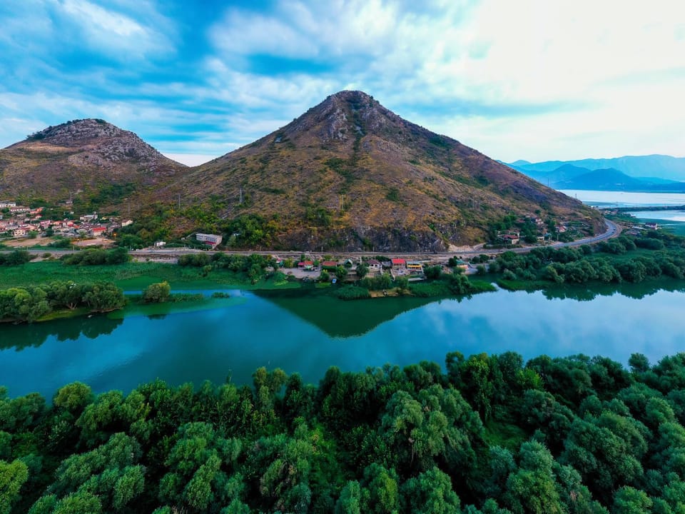 Nearby landmark, Day, Natural landscape, Bird's eye view, Lake view, Mountain view, River view