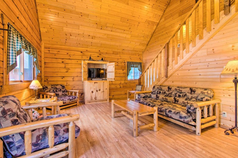 Pet-Friendly Warrens Cabin w/ Fire Pit! Cabin in Warrens
