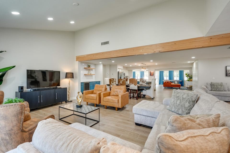 Pool, Hot Tub: Family-Friendly Scottsdale Home! House in Phoenix