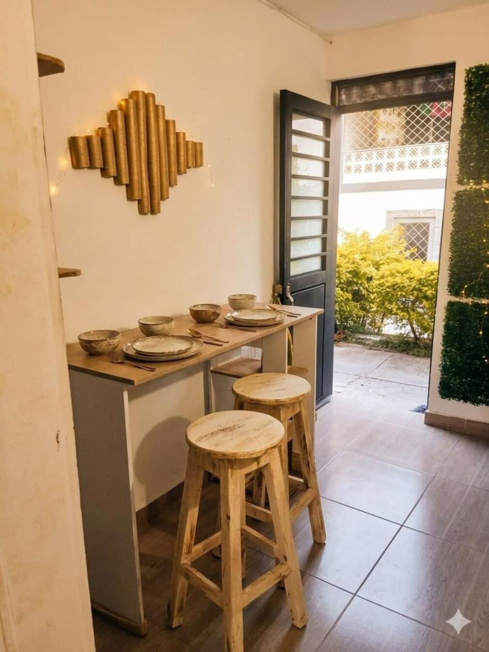 Dining area, Breakfast