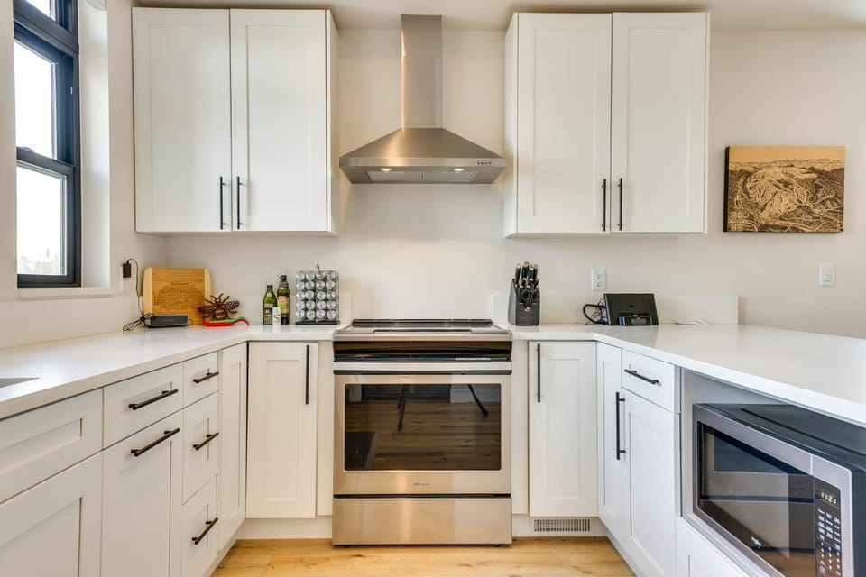 Sleek Fraser Townhome < 8 Mi to Winter Park! House in Fraser