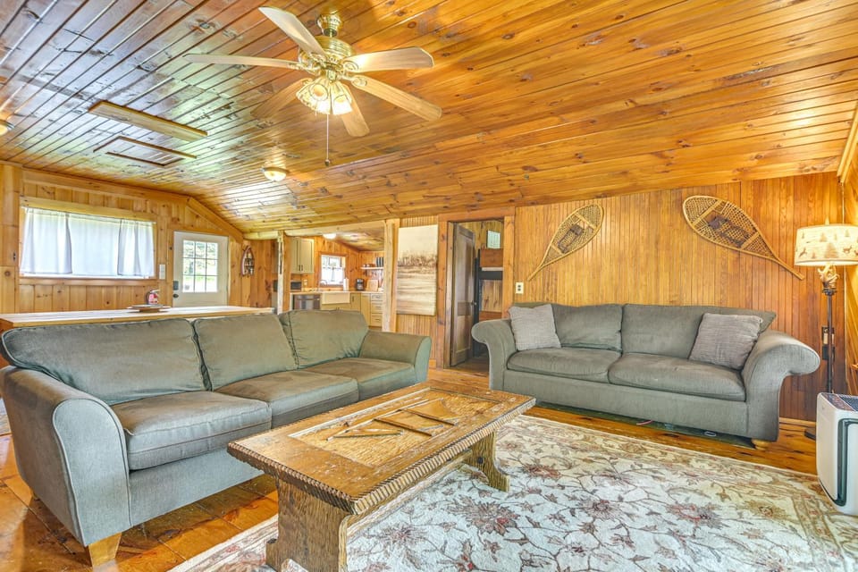 Rustic Cabin Retreat on Rangeley Lake! Cabin in Rangeley Lake
