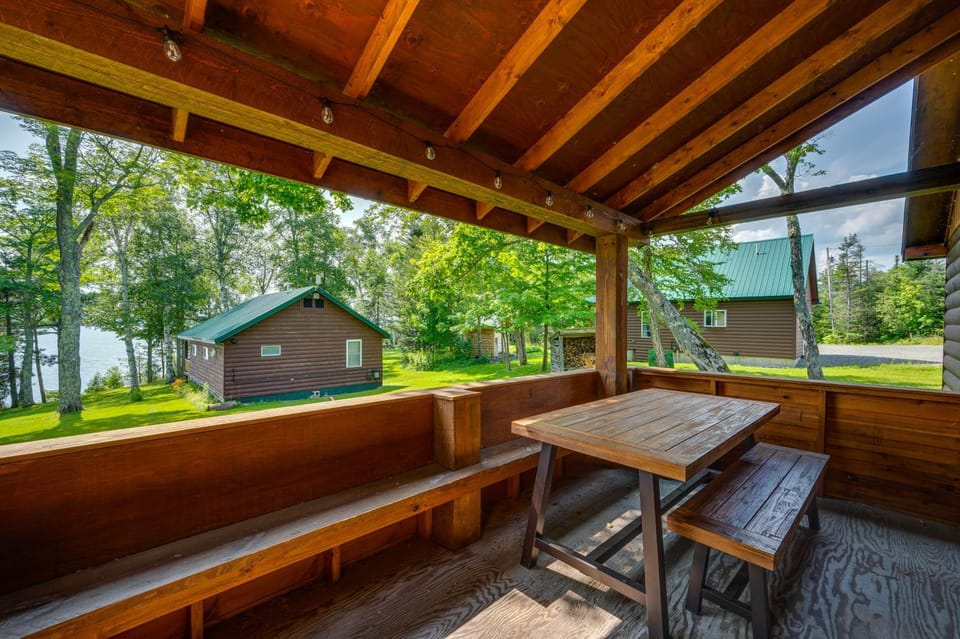 Rustic Cabin Retreat on Rangeley Lake! Cabin in Rangeley Lake