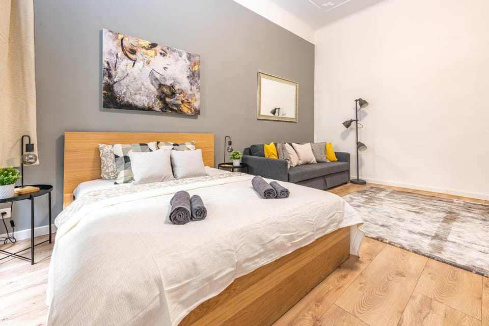 Bed, Photo of the whole room