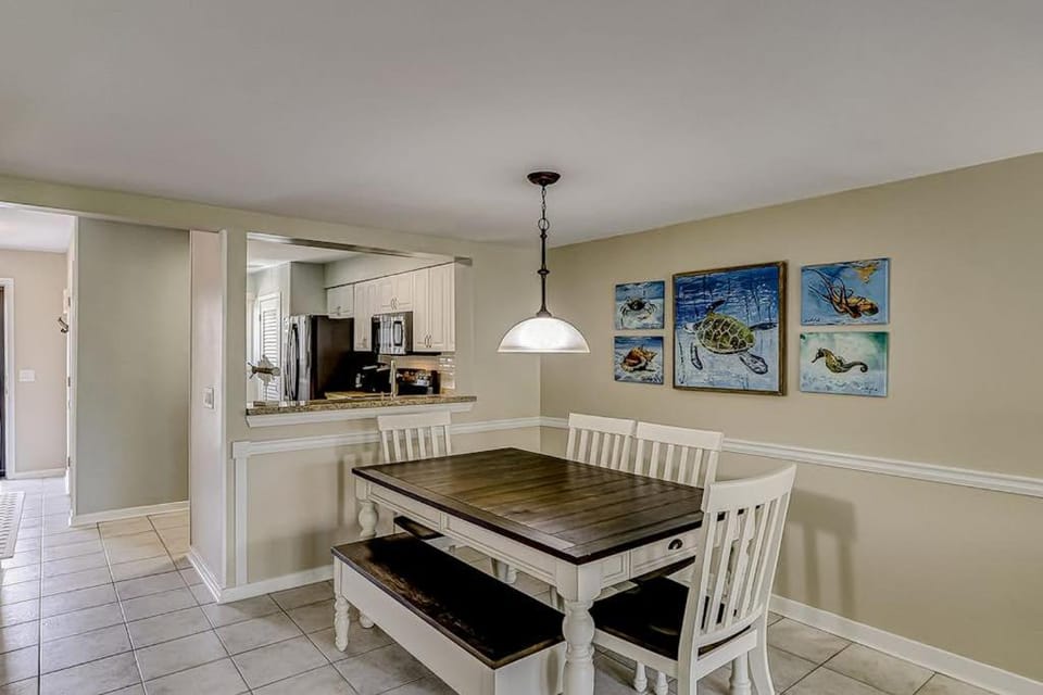 Courtside 56 House in South Forest Beach