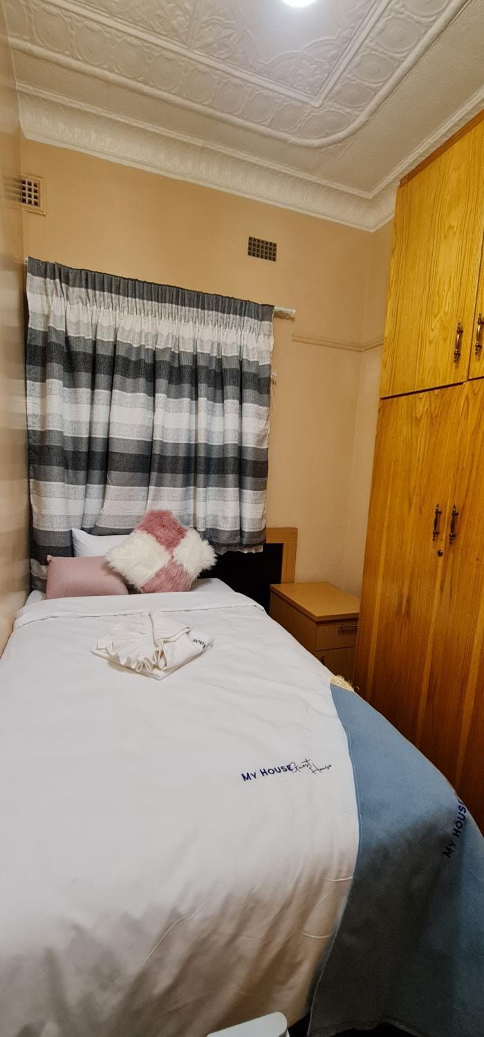 Bed, Bedroom, wardrobe