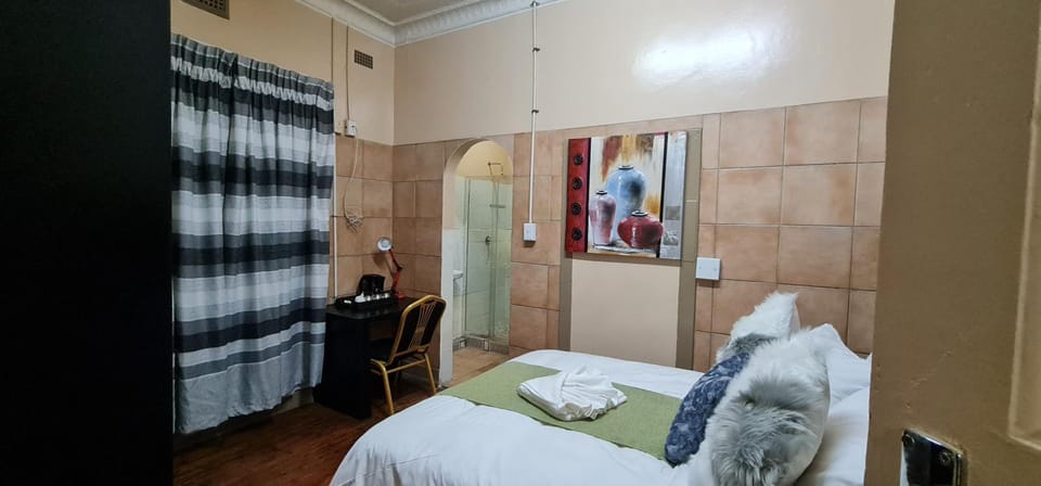 Bed, Photo of the whole room, Bedroom, towels, wardrobe