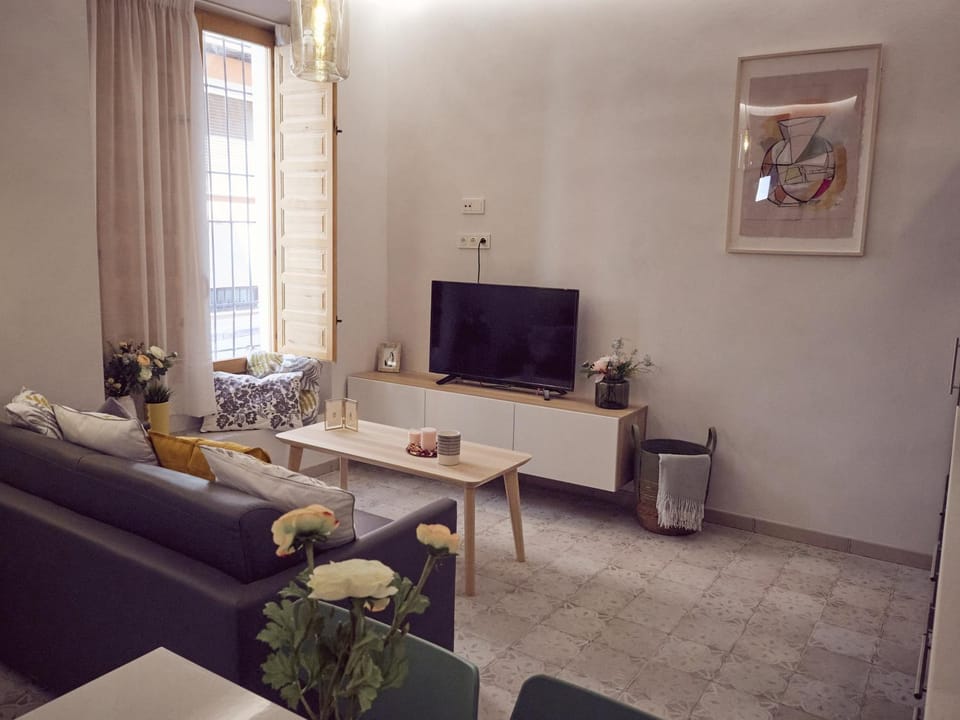 TV and multimedia, Living room, Seating area