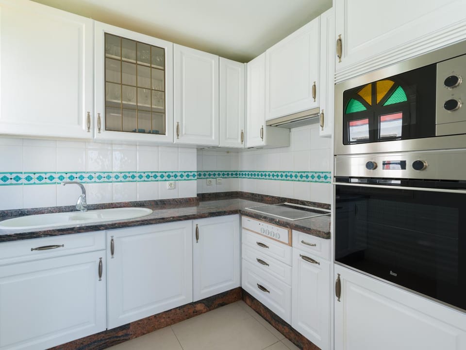 Kitchen or kitchenette, minibar, pet friendly, stove