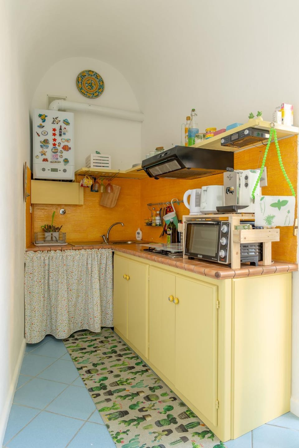 Coffee/tea facilities, Kitchen or kitchenette, pet friendly, stove