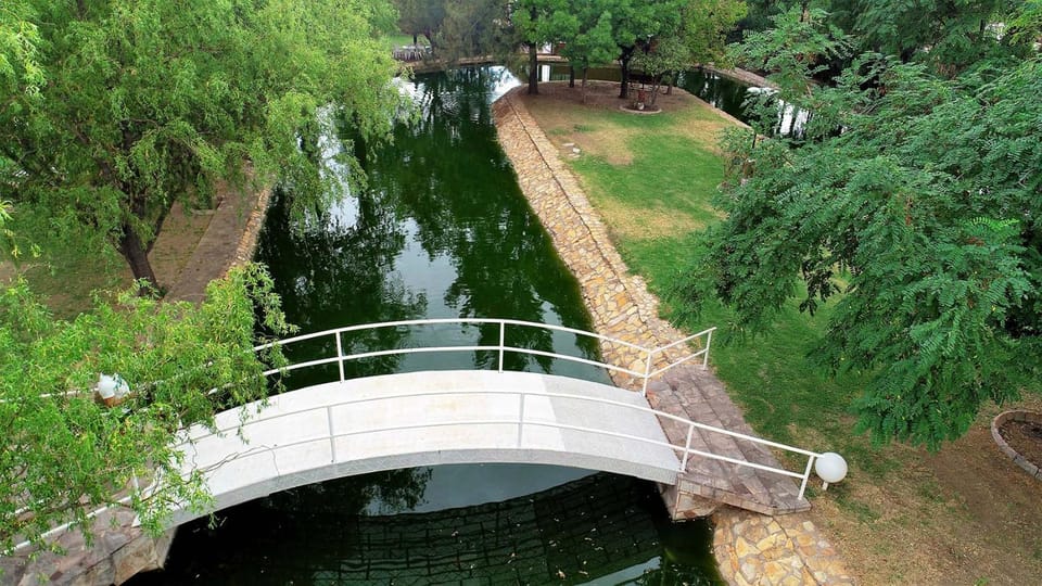 Garden, Lake view