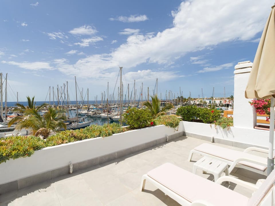 Balcony/Terrace, Sea view, Street view