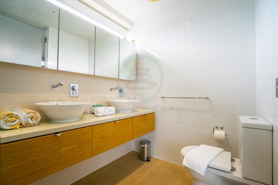 ZEN PARADISE - 2-BR Waterfront Ocean View Retreat Apartment in Darwin