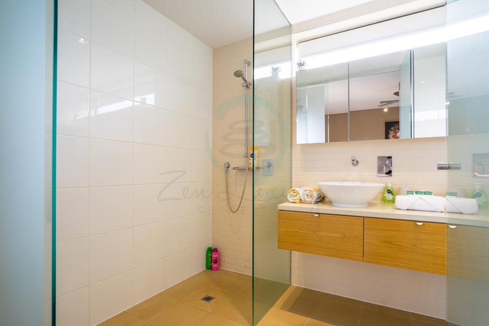 ZEN PARADISE - 2-BR Waterfront Ocean View Retreat Apartment in Darwin