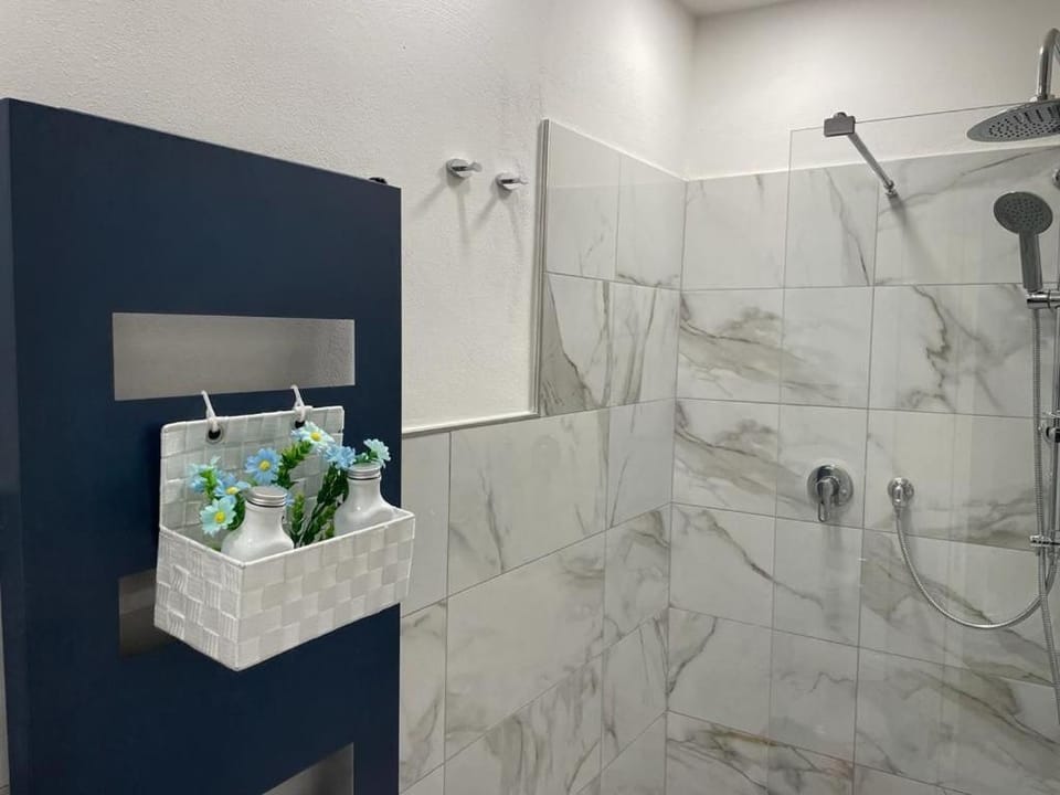 APPARTAMENTO MAYSA Apartment in Bologna