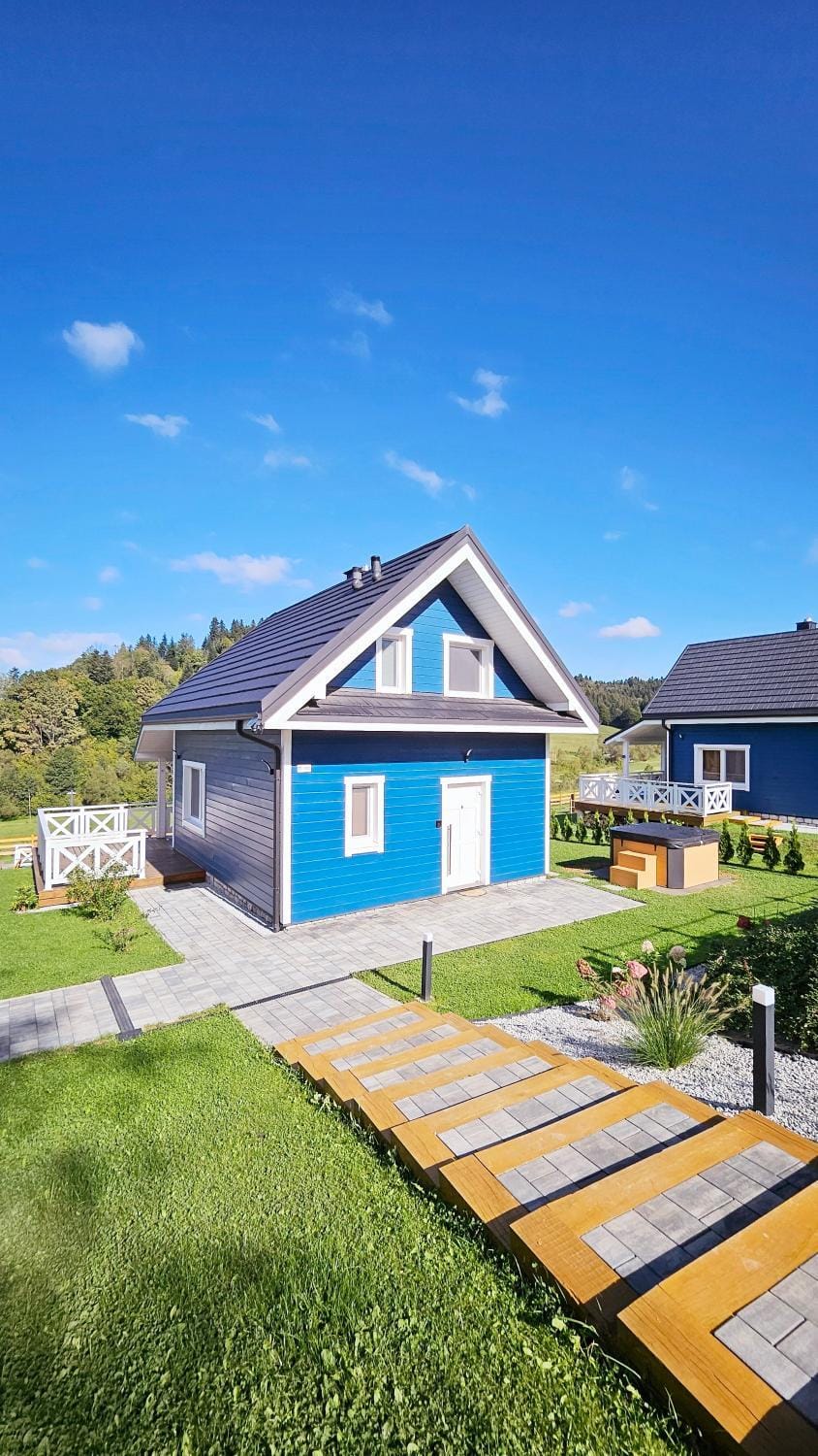 Property building, Garden, Hot Tub, Garden view