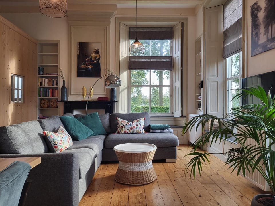 Day, Summer, TV and multimedia, View (from property/room), View (from property/room), Living room, Seating area, Garden view, Garden view
