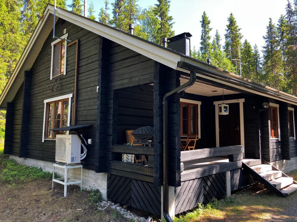 Property building, Day