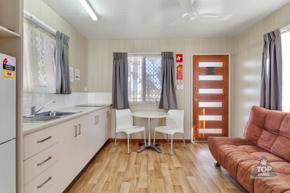 Shower, Toilet, Patio, BBQ facilities, Bathroom, TV and multimedia, Coffee/tea facilities, Balcony/Terrace, Kitchen or kitchenette, Garden view, Swimming pool, Swimming pool