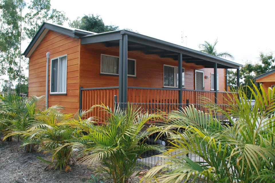 Shower, Toilet, Patio, Bed, On-site shops, TV and multimedia, Balcony/Terrace, Kitchen or kitchenette, Living room, Seating area, Pool view, Swimming pool, bunk bed, Family