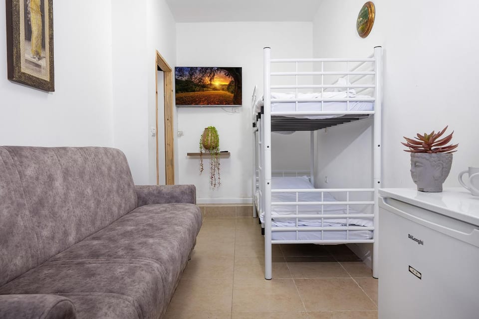 bunk bed
