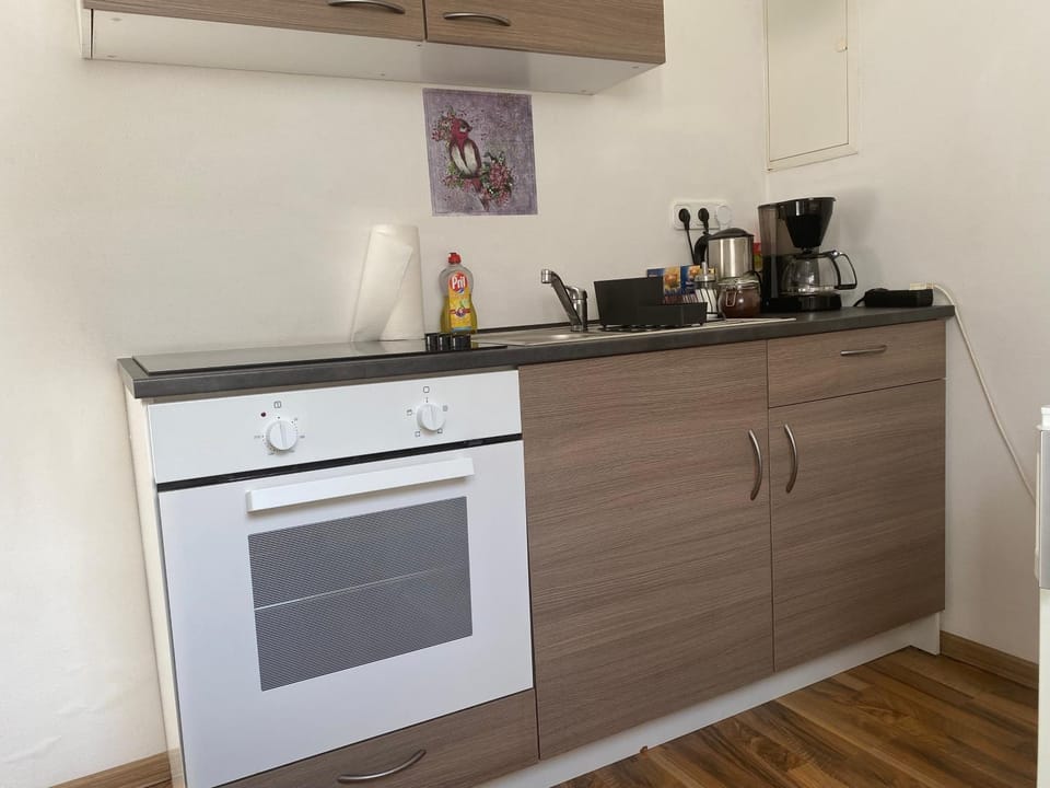 Coffee/tea facilities, Kitchen or kitchenette