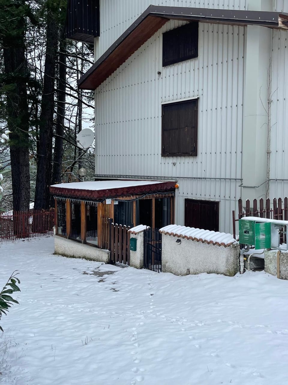 Property building, Garden