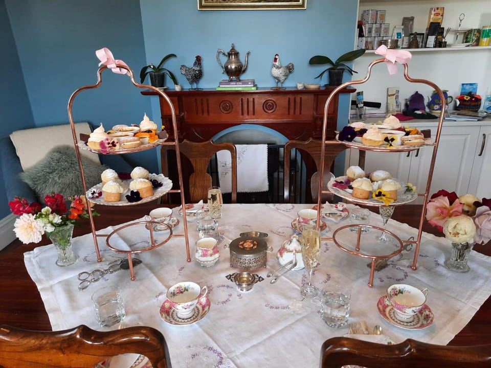 Dining area, Food